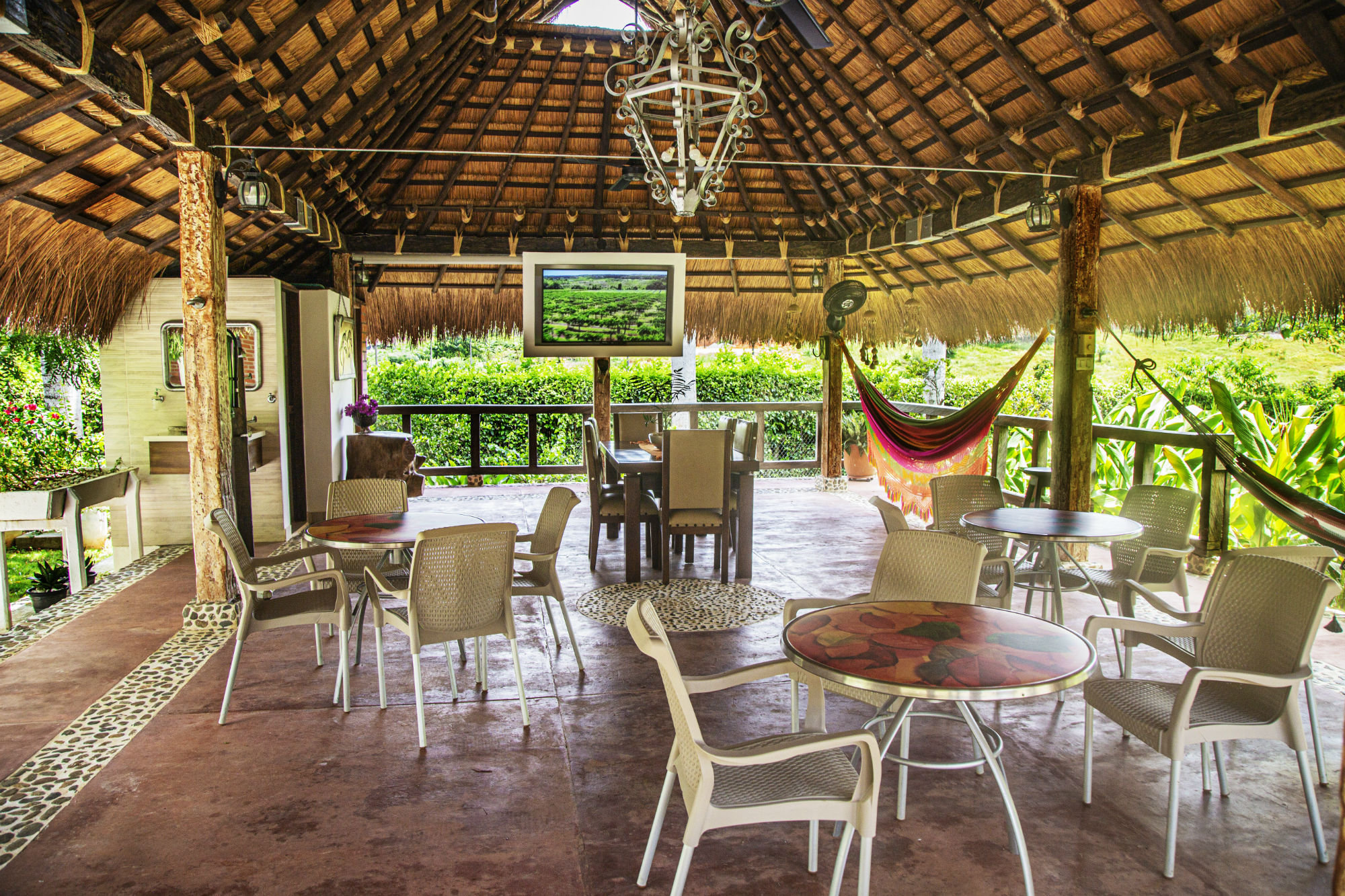 CABAÑAS LA PALMA EN CAUCASIA